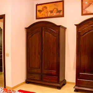 https://a-casa-di-alice.palermohotels.org