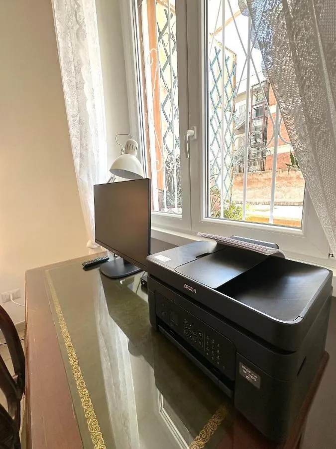 Royal Domus Of Rome Apartment 0*,  Italy
